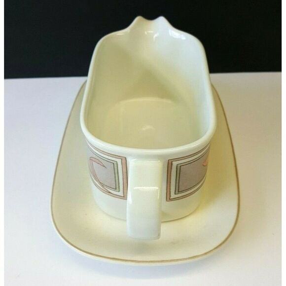 Mikasa Intaglio Meadow Sun 8" Gravy Boat w/ Detached Underplate CAC02 pink taupe - Picture 5 of 9